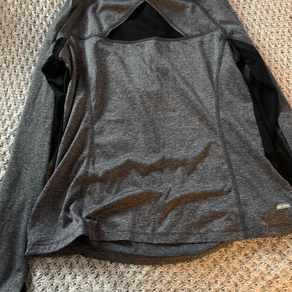 🔆Moving Sale 20% Off 🔆Quarter Zip Athletic Top - Picture 4 of 4